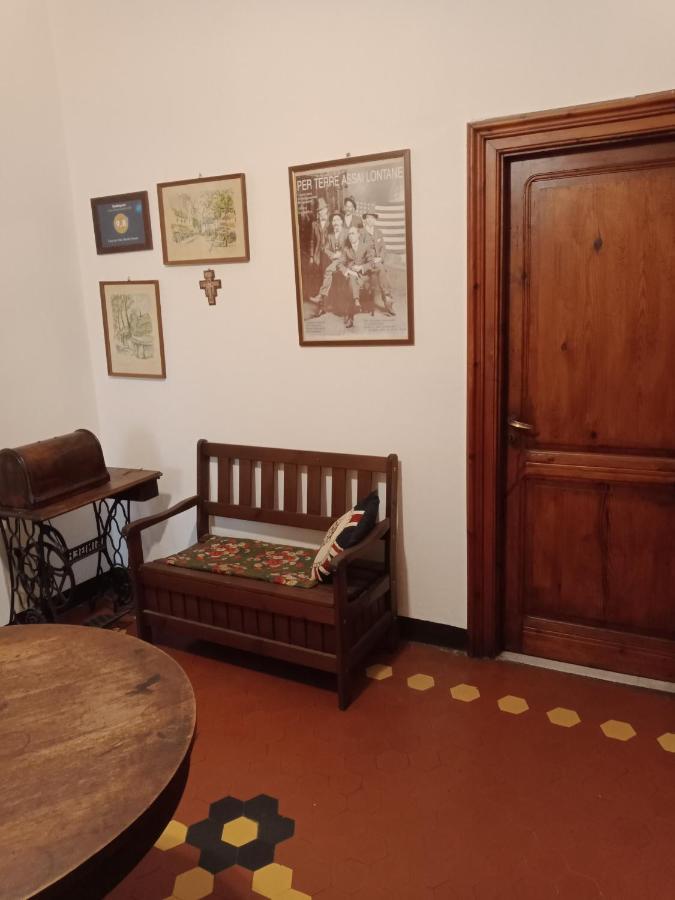 Casa Con Vista - Border House - Pontremoli Daire Dış mekan fotoğraf